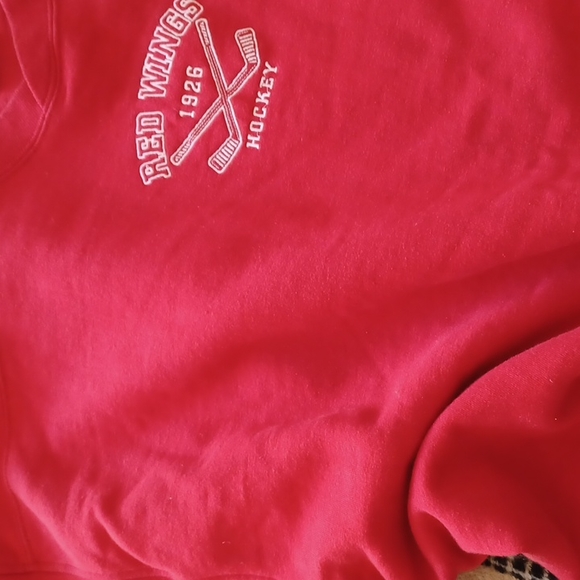 Puma Extra large pullover sweatshirt color red with Red Wings Hockey 1926 h - Picture 2 of 4